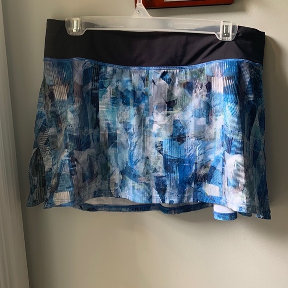 Lululemon Play off the Pleats Skirt/Skort - Picture 3 of 6